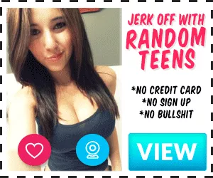 Sexy webcam babe shows
